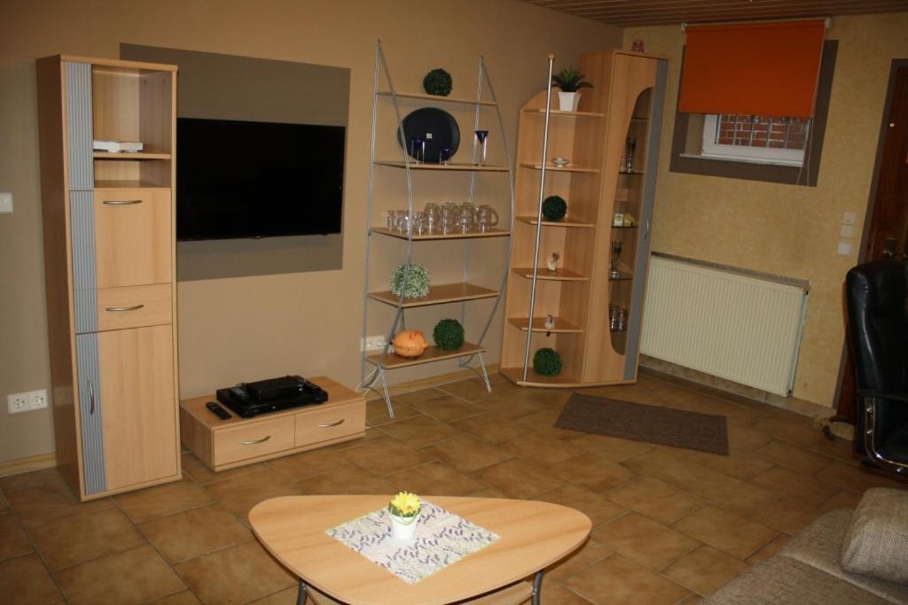 Monteur-/Und Ferienwohnung Diehl Asslar Exterior photo