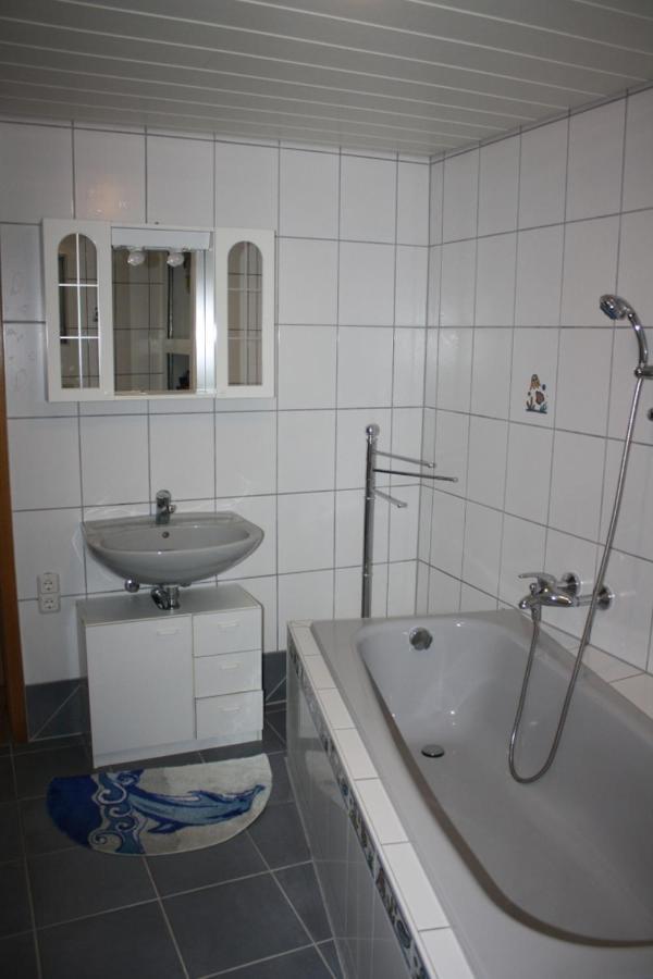 Monteur-/Und Ferienwohnung Diehl Asslar Exterior photo