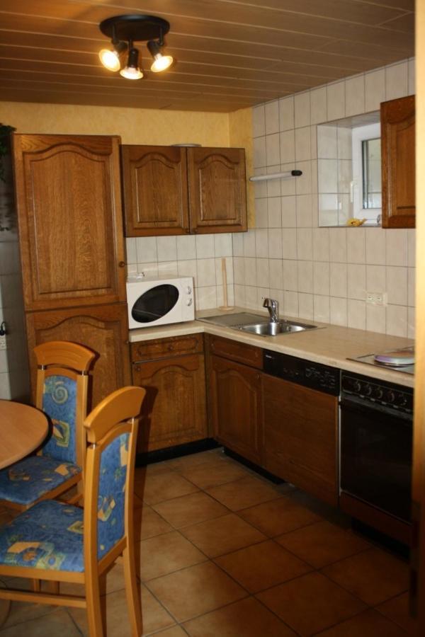 Monteur-/Und Ferienwohnung Diehl Asslar Exterior photo